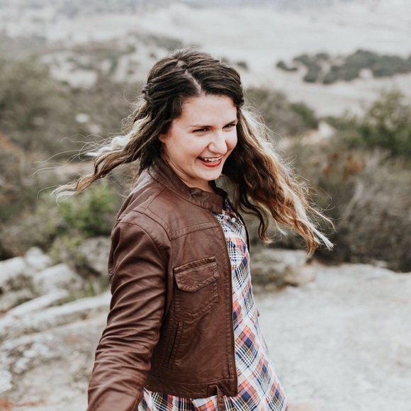 Meet your Posher, Michelle - Picture 1 of 1